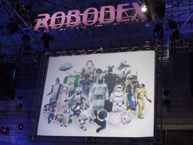 ロボット博覧会「ROBODEX2003」が2003年4月3日より開催