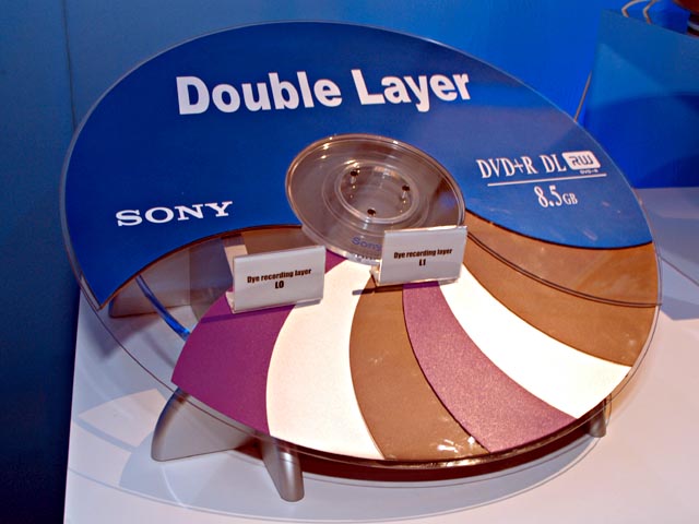 ソニー、業界初の片面2層DVD＋R DLドライブ