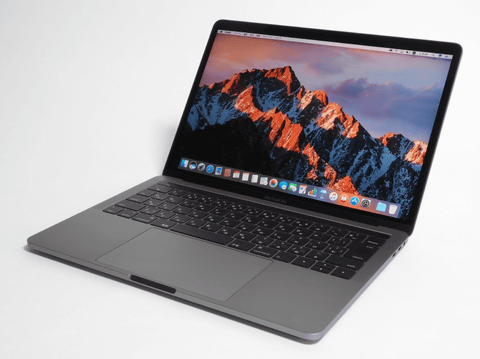 【Hothotレビュー】Apple「MacBook Pro 13インチ Touch Bar搭載モデル」 ～自在に変化する「Touch Bar」搭載。普及端子を切り捨てた孤高のノートブック