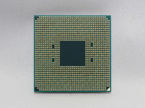 AMD 라이젠 1800X vs 인텔 Core i7-5960X 성능 비교