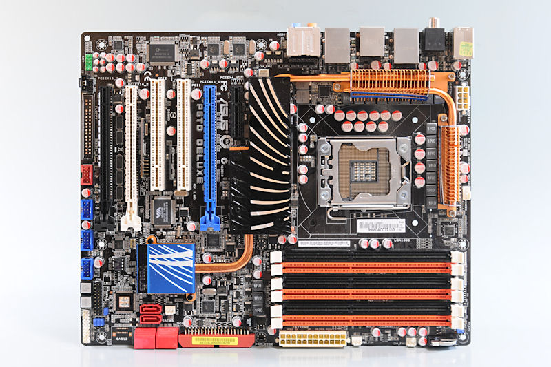 �y�ʐ^6�zIntel X58 Express�{ICH10R�𓋍ڂ���AASUSTeK�uP6TD Deluxe�v