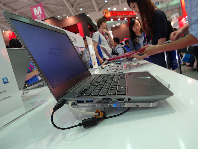 Samsung Series 5 ULTRA 14
