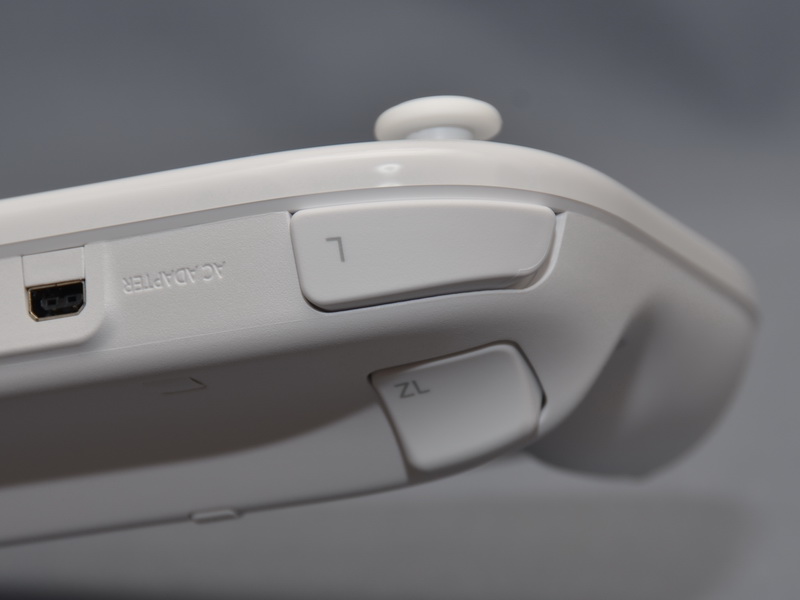 왼쪽 트리거 버튼도 L과 LZ 두