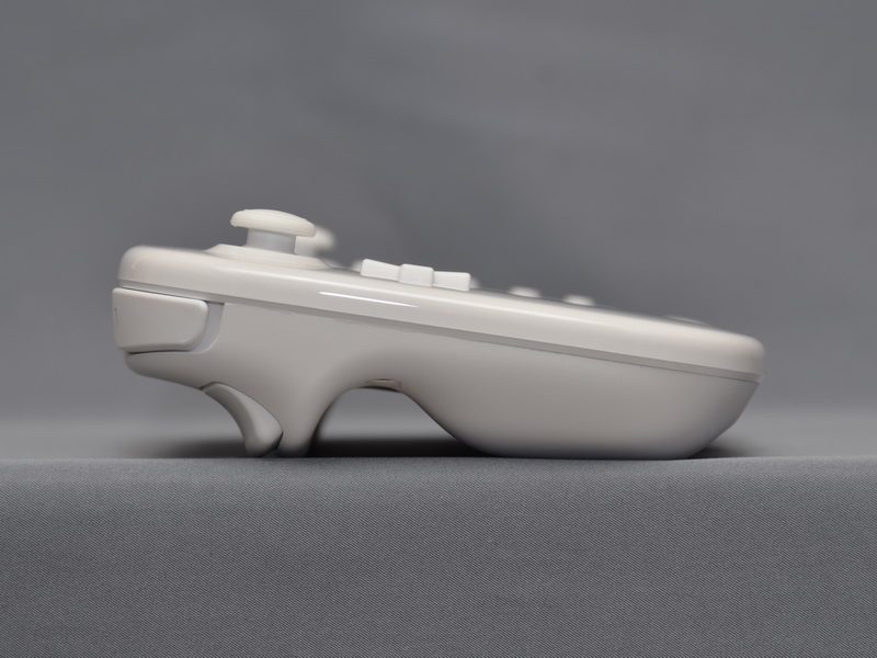 좌측면.  후방까지 높아지고있다.  또한 큰 요철도 보인다