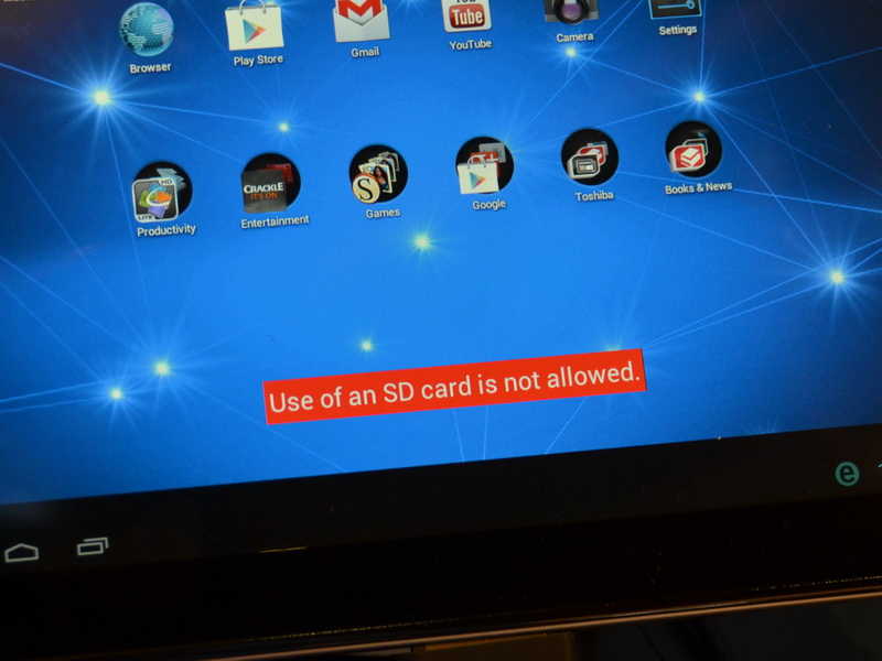 SD 카드 슬롯에 제한을 가하면, SD 카드의 이용을 할 수 없으며 데이터 복사를 억제 할 수