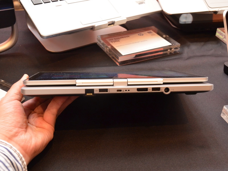 후부 측면.  유선 LAN, USB 3.0 × 2, DisplayPort가 보인다