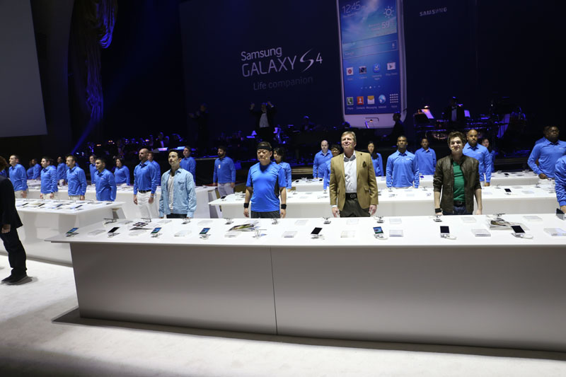 무대 앞이 터치 & 트라이 회장