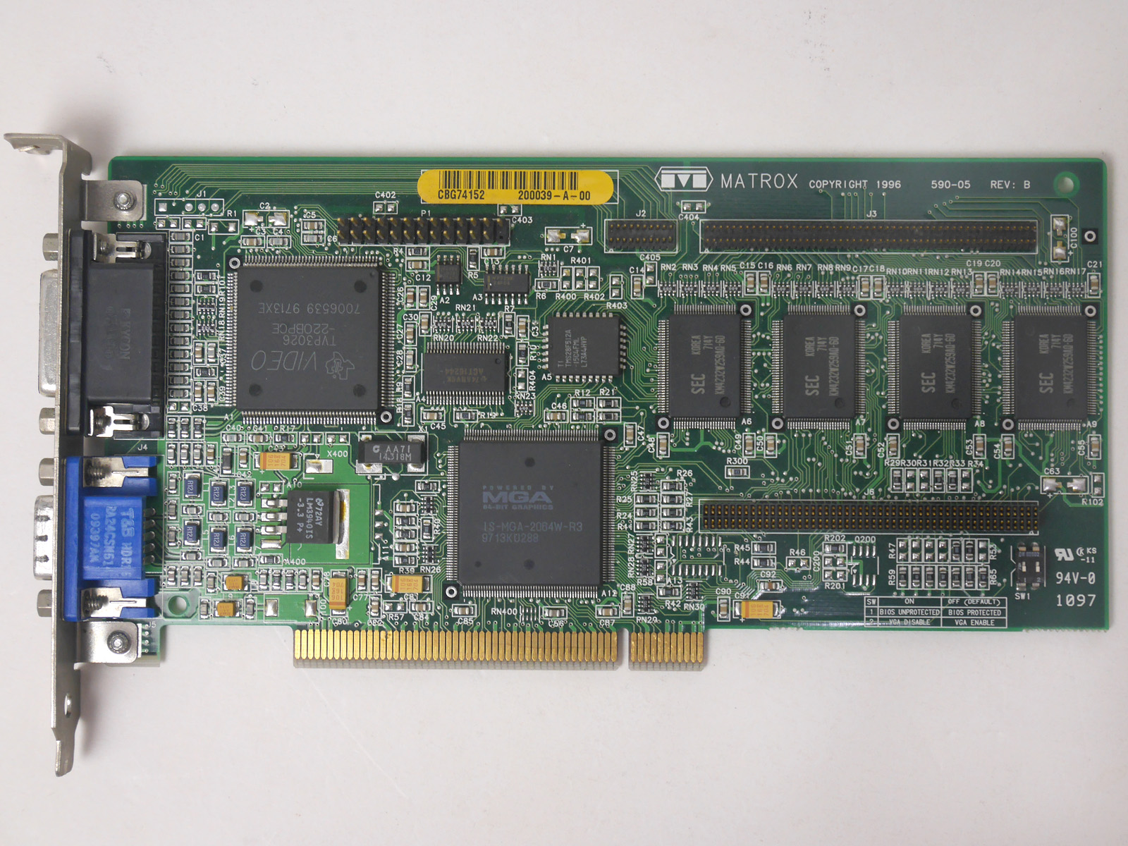 Matrox グラフィックボード Millennium P690 PCIe x16 LP Plus MILP690