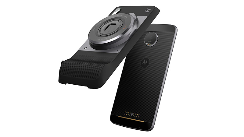 Motorola、アタッチメントで機能追加できる「Moto Z」を国内販売