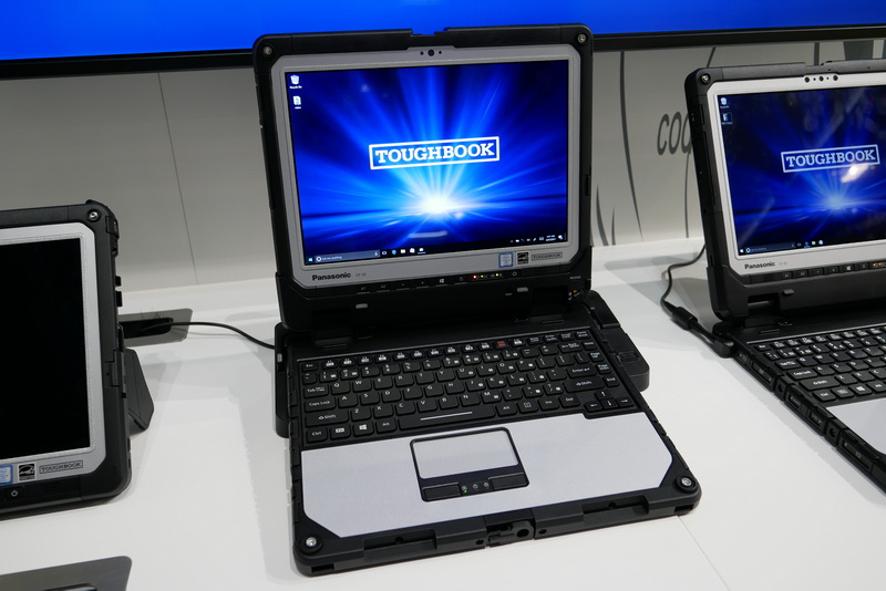 イベントレポート】Panasonicの12型頑丈2in1「TOUGHBOOK CF-33」実機写真レポート - PC Watch