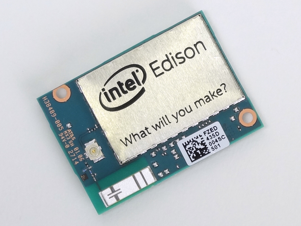 マイコン　Intel Edison　arduino レビュー】本日発売、Intelの極小コンピュータ「Edison
