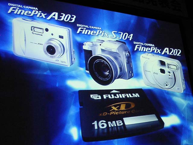 卸価格で販売 FUJI FILM FinePix F30 xD-ピクチャーカード512MB付き