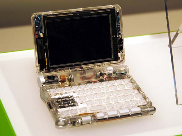 ソニー、自社製CPUを搭載したクリエPEG-UX50