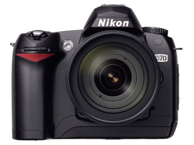 ニコン、普及型デジタル一眼レフカメラ「D70」を来春発売
