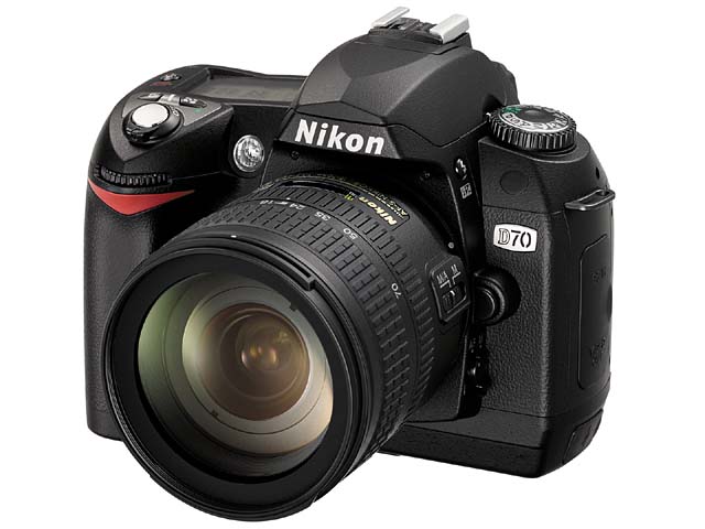 デジタル一眼☆稼働美品　Nikon D70ボディのみ