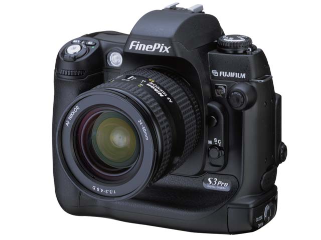 米FujiFilm、デジタル一眼レフ「FinePix S3」発表