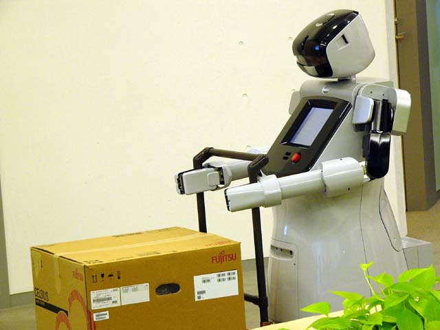 富士通 オフィス 商業施設作業支援サービスロボットを発表