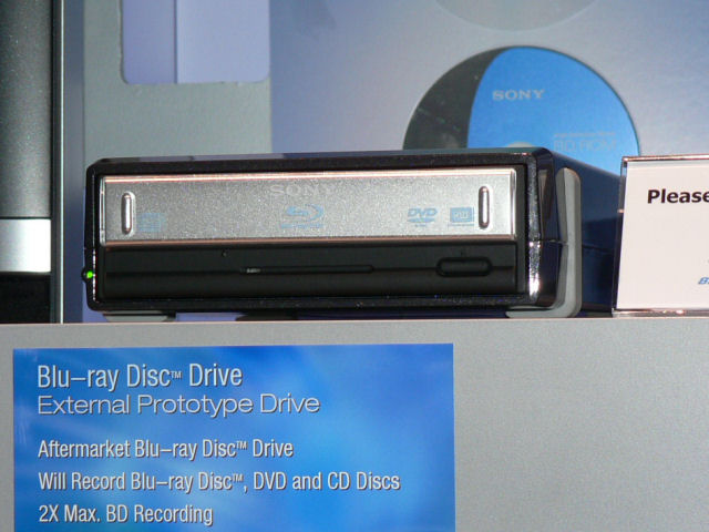 Blu-ray 200連装のVAIO type XやYonahノートtype SZ