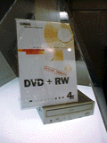 DVD-RWドライブ