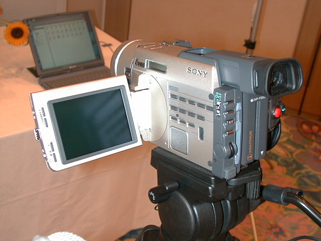 カメラ ビデオカメラ デジタルスチルカメラとしてみた「ソニー DCR-TRV900」実写レポート