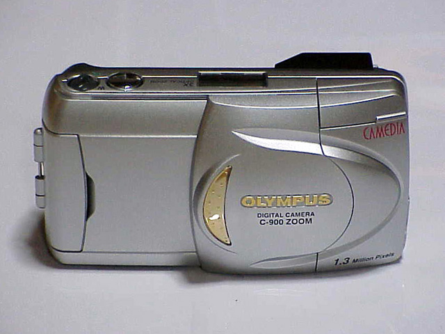 オリンパス「CAMEDIA C-900 ZOOM」β機レポート