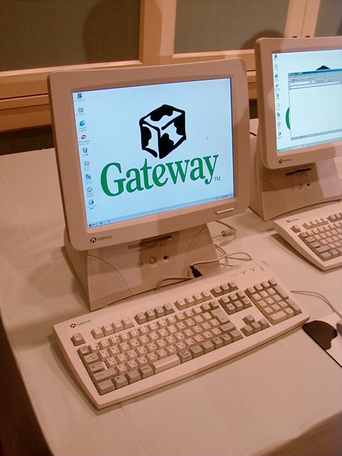 ゲートウェイ、89,800円のディスプレイ一体型パソコンほか