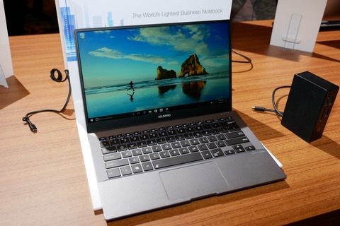 イベントレポート Asus 14型で1kgのビジネスモバイルノート Asus Pro B9440 薄型モバイル新モデル Zenbook 3 Deluxe も Pc Watch