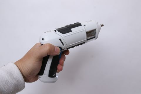 藤山哲人と愛すべき工具たち 6連リボルバー式の電ドラ ドリボルバー を試してみた 組み立て家具や自作pcに1台あると便利 Pc Watch