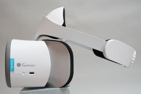Hothotレビュー】VR空間を歩き回れるスタンドアロンのHMD「Lenovo 