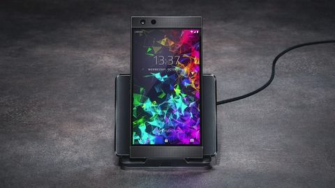 防水対応になった世界最高性能ゲーミングスマホ Razer Phone 2 Pc Watch