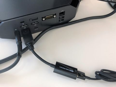 Hothotレビュー 20cm四方サイズにxeon E Quadroを詰め込んだ小型ws Hp Z2 Mini G4 Workstation 実機レビュー Pc Watch