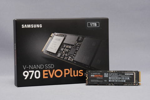 レビュー】Samsung、前モデルから50%以上高速化したM.2 SSD「970 EVO 
