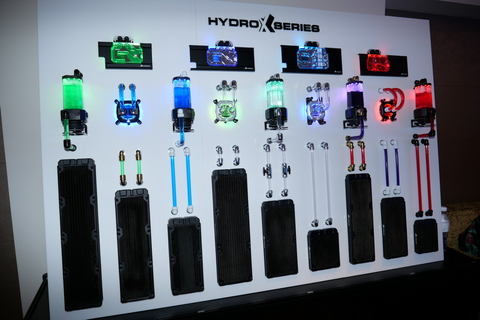 イベントレポート】Corsair、自社開発の本格水冷システム「Hydro X