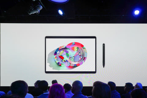 Adobe Surfaceの発表会でwindows版frescoの提供意向を表明 Arm版windowsでのクリエイター向けツールに関してもできるだけ早く対応予定 Pc Watch