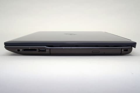 Hothotレビュー 深遠なる黒 富士通の4k Hdr有機elノートpcで 映画や音楽を思い切り楽しんでみた Pc Watch