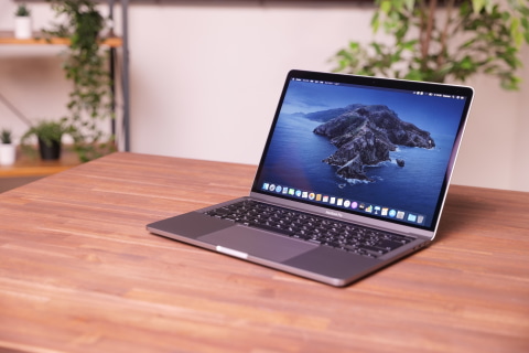 Hothotレビュー キーボードが改善された Macbook Pro 13インチ の進化具合をじっくり堪能する Pc Watch