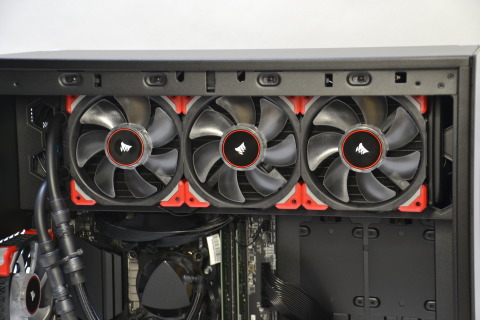 Hothotレビュー Rtx 3080搭載で水冷式のゲーミングパソコン G Tune Ep Z カスタマイズでスモークガラス Led装飾にも対応 Pc Watch