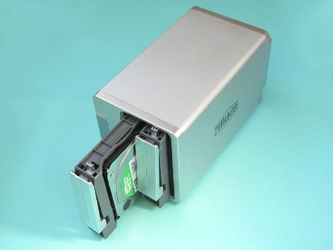 レビュー 楽しくいじれる4万円の10gbe対応nasキット Terramaster F2 422 Pc Watch