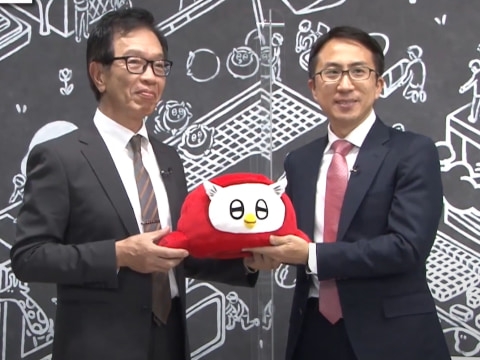 富士通の世界最軽量モバイルノート追求はこれからも。FCCL大隈新社長が