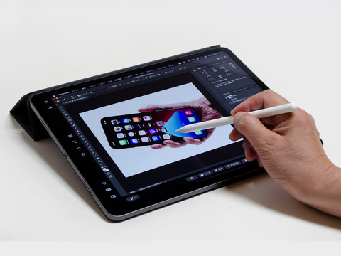 軽量+ストレッチ性+吸水速乾 iPad Pro 12.9インチ 第5世代 Apple