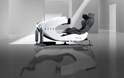 車の動きを再現するドライビングシミュレータ「DRiVe-X」、GINZA SIXで