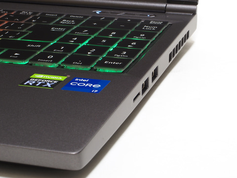 Hothotレビュー Cpu刷新で性能アップ スッキリしたデザインが逆に光る15 6型ゲーミングノート G Tune E5 165 をレビュー Pc Watch