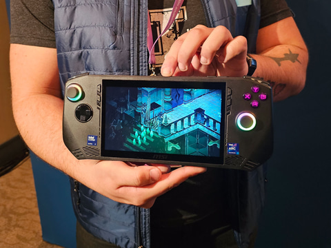 MSI製ポータブルゲーミングデバイス「CLAW」公開。RyzenではなくCore