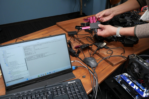 特集】USB規格の限界127デバイスに挑む！でも実際に認識されたのは