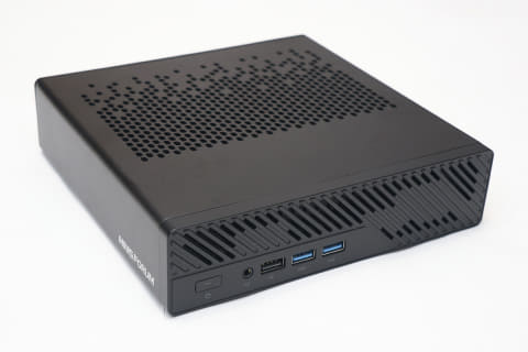 PC短評】ミニPCだけど、M.2を4基つけました。「MINISFORUM MS-A1