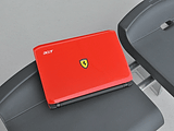 日本エイサーのフェラーリPC最新作「Ferrari ONE」はVISIONノート