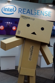 最新pcの体験とリアル ダンボー に会えるインテルとamazonのイベント Amazonパソコンストアのリニューアルを記念したイベントが開催 Pc Watch
