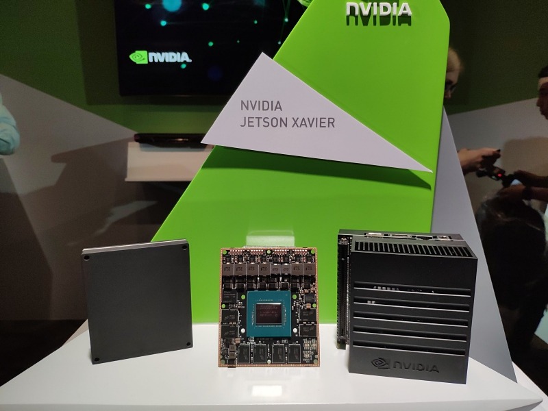 NVIDIA、ロボットの脳になるVoltaアーキテクチャの開発ボード「Jetson