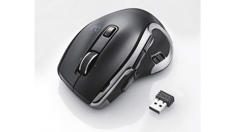 エレコム ハードウェアマクロ対応のusb無線 Bt切り換え式マウス S M Lの3サイズを用意したサイドホイールつきマウスも Pc Watch