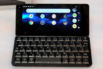 キーボード搭載の6型Android PDA「Cosmo Communicator」、21日発売